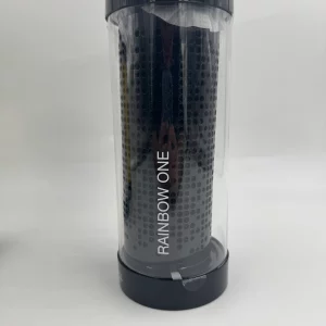 Enceinte Bluetooth J-TEK One Rainbow One noire dans son emballage transparent.